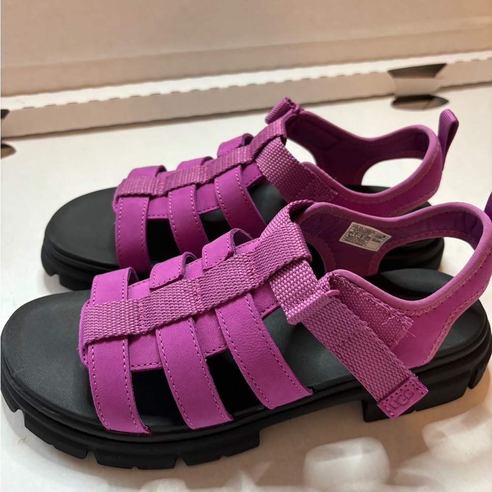 UGG Unisex-K Ashton Multi Strap Sandals Color Purple size US 6/UK 5/EU 38 NWB